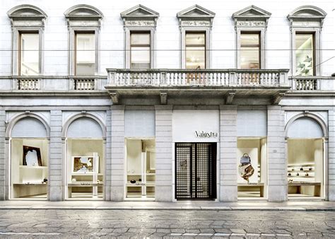 Flagship store Milan 